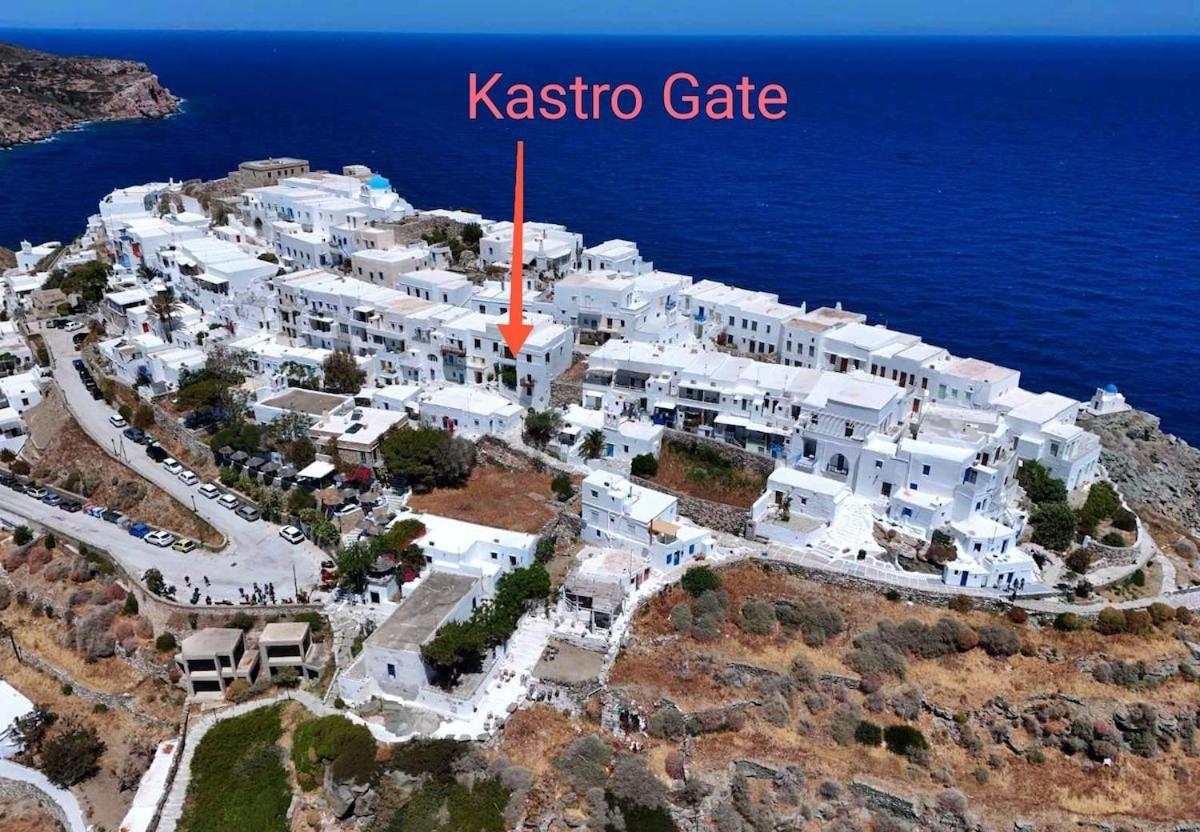 Kastro Gate Apartment ,Entrance To An Ancient Village Kástron Екстериор снимка